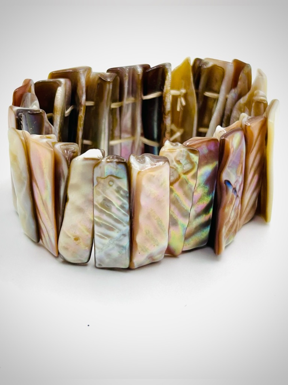 Mother of pearl bracelet stretch
